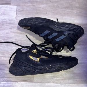 Adidas Women's Exhibit A Candace Parker Basketball Shoes - Moderately Used